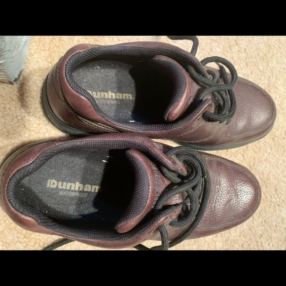 dunham waterproof shoes